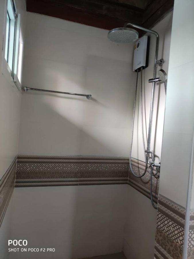 Tamarind Guesthouse Аюттхая Екстер'єр фото