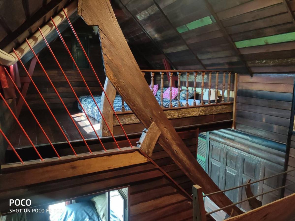 Tamarind Guesthouse Аюттхая Екстер'єр фото
