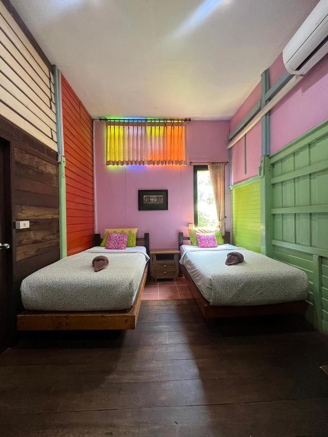 Tamarind Guesthouse Аюттхая Екстер'єр фото