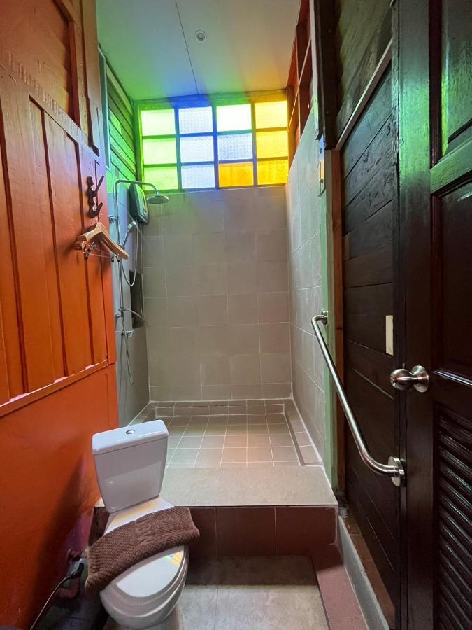 Tamarind Guesthouse Аюттхая Екстер'єр фото